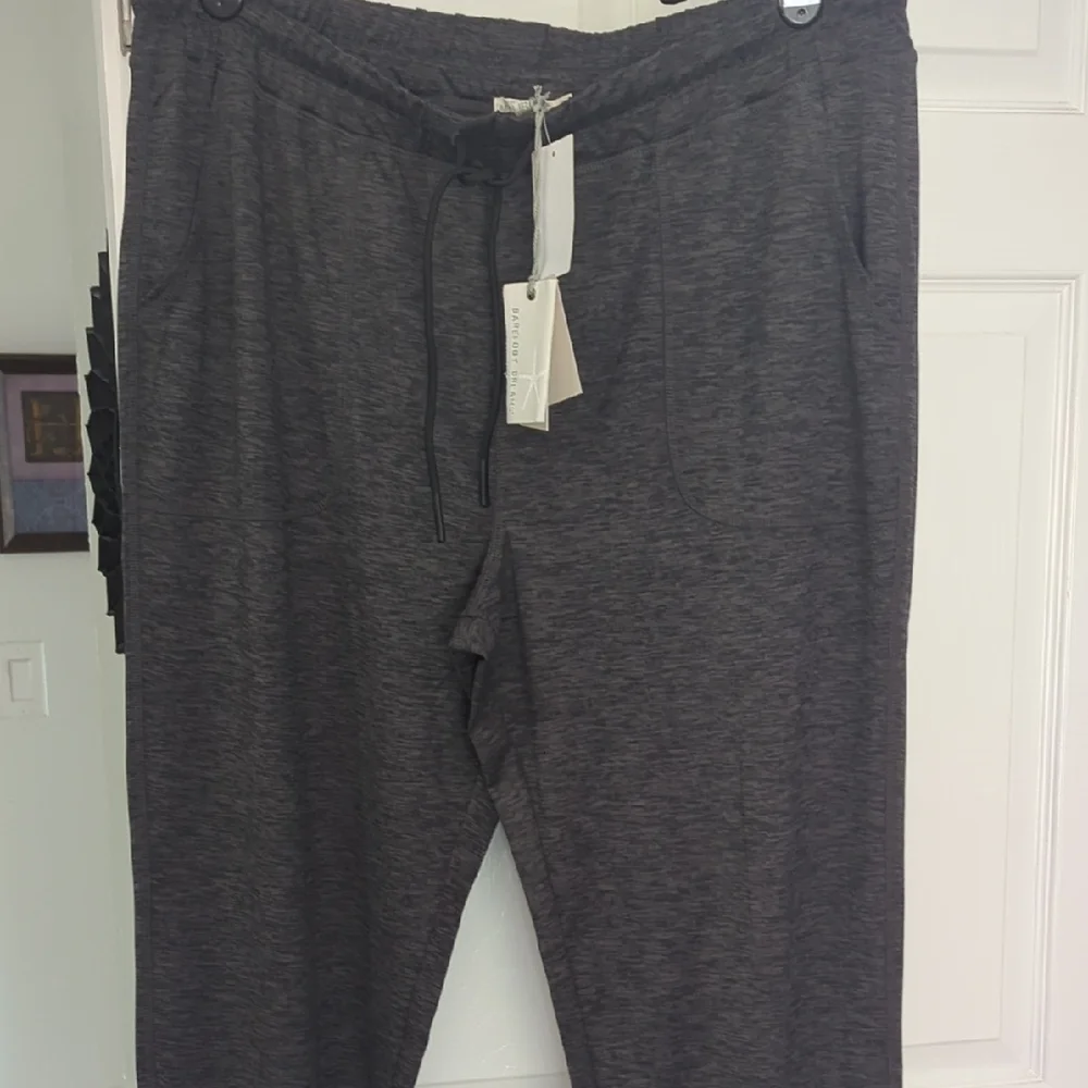 NWT Barefoot Dreams Malibu Collection Butterchic Knit Jogger (XL) - Picture 2 of 8